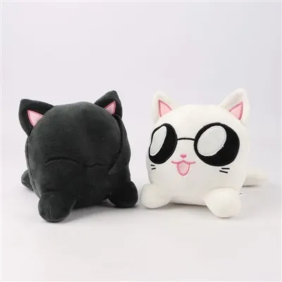 Peluche de anime de 20 cm.